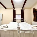 Casa Italia アパートホテル 3*