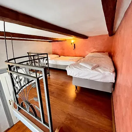 Casa Italia Aparthotel 3*