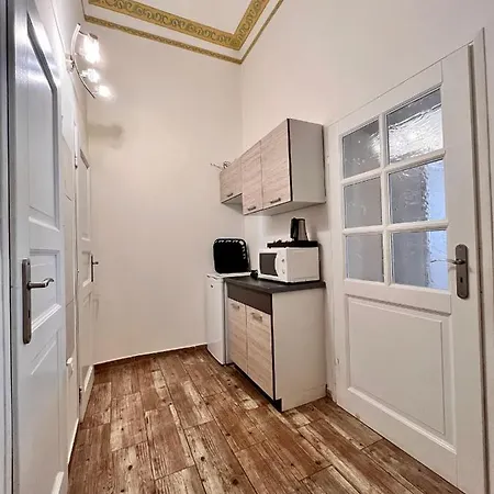 Casa Italia Aparthotel 3*