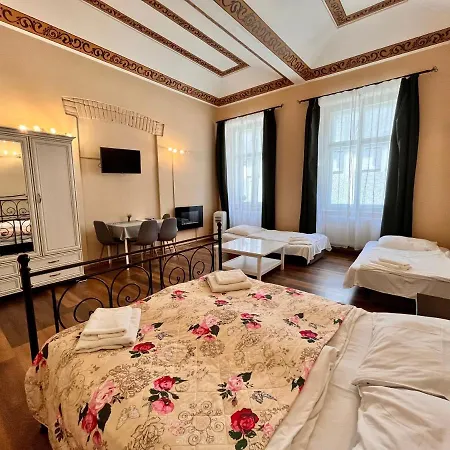 Casa Italia Aparthotel 3*