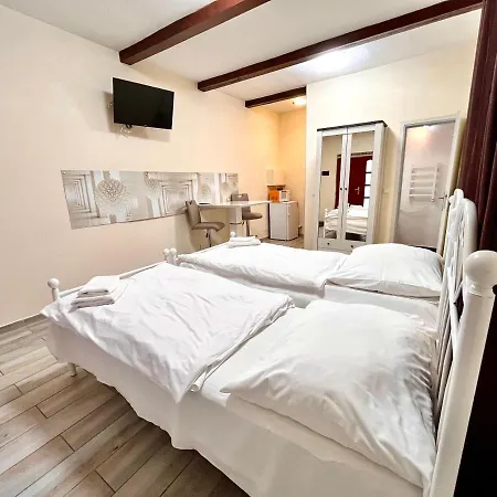 Casa Italia 3* פראג