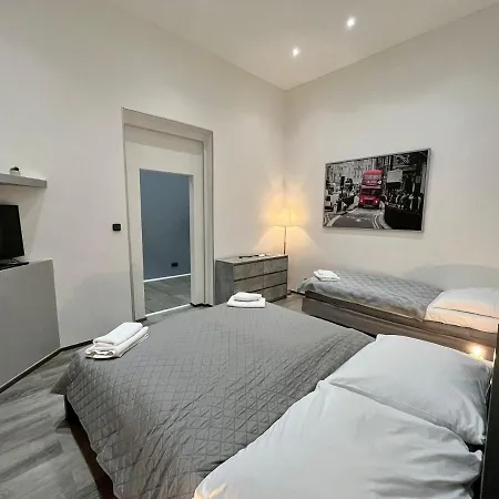 Casa Italia מלון דירות 3*