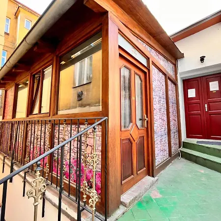 Casa Italia Aparthotel 3*