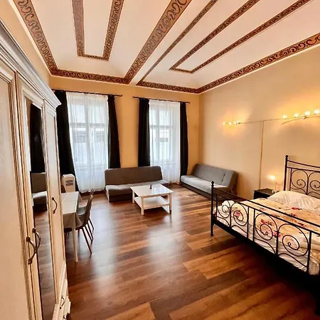 Aparthotel Casa Italia 3*
