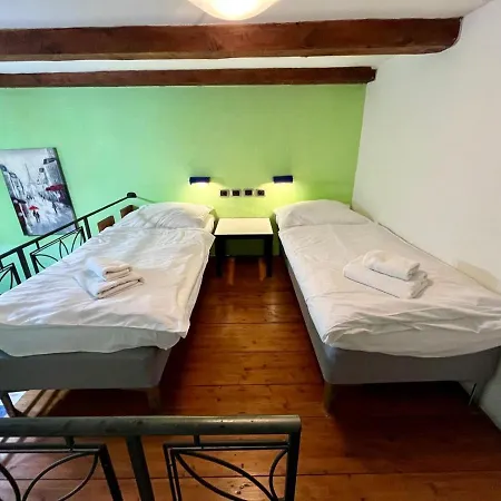 Casa Italia Aparthotel 3*